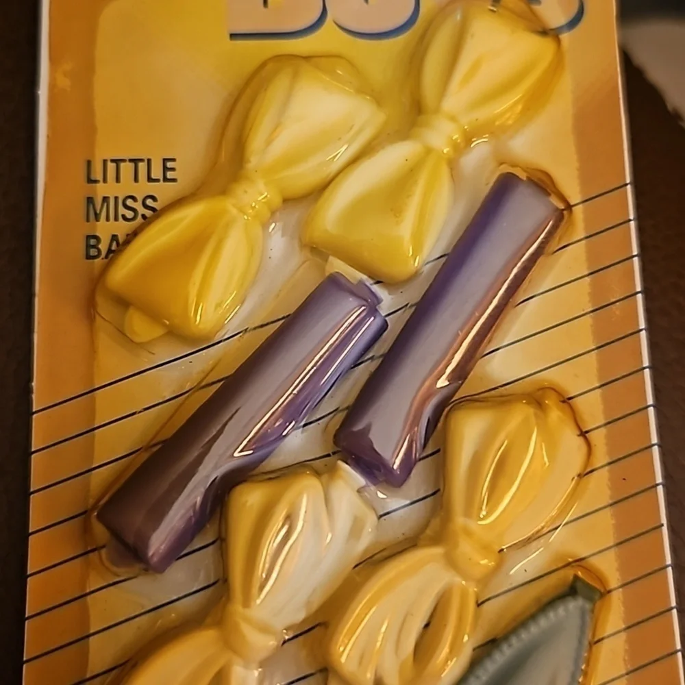 VTG BRIGHT BUYS 1970s Deadstock Plastic Bows Floral and Bar Barrettes